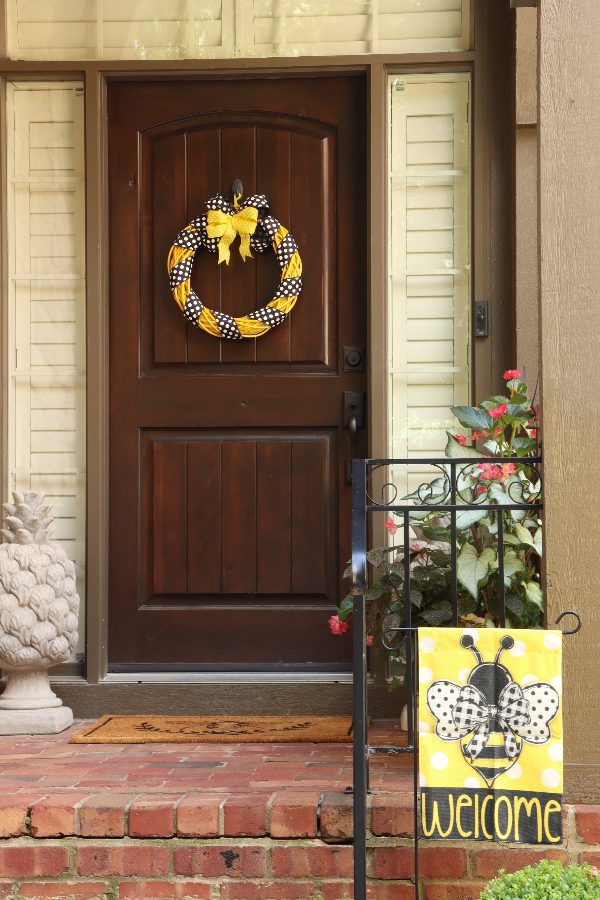 Summer Bee door decor set